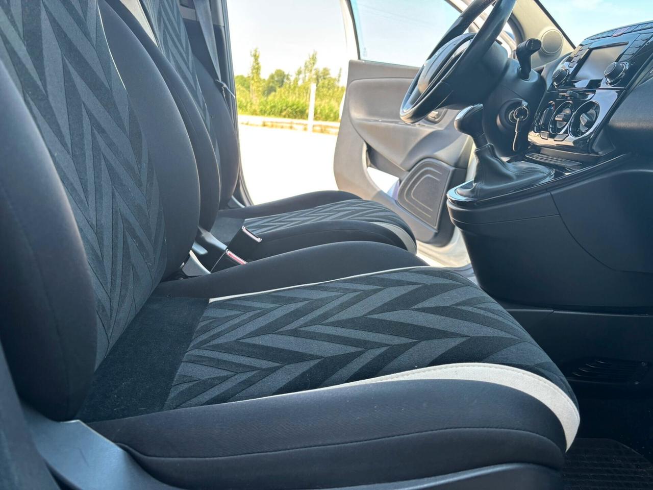Lancia Ypsilon PLATINUM 0.9 TwinAir 85 CV DFN 5p.