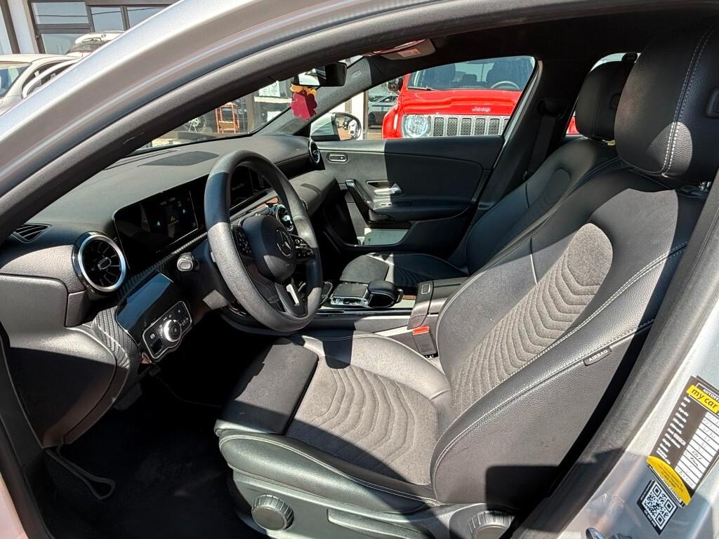 Mercedes-benz A 180 d Automatic Premium