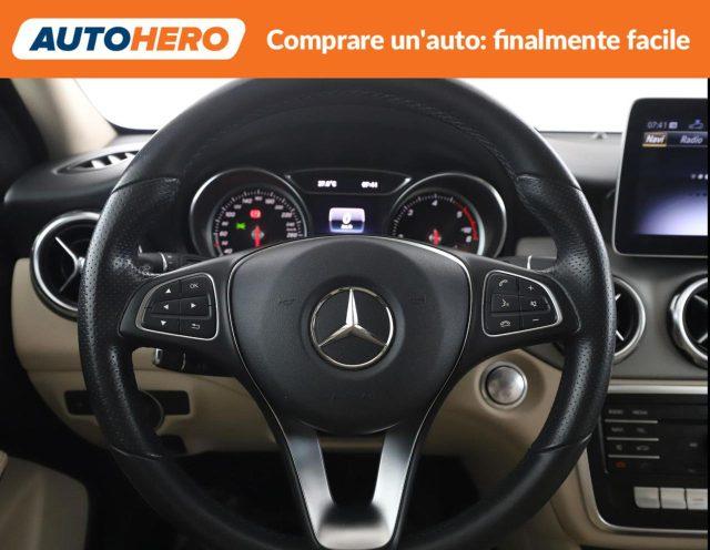 MERCEDES-BENZ GLA 200 d Automatic Sport