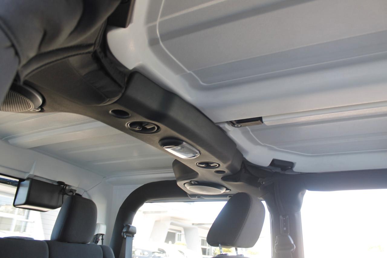 Jeep Wrangler 2.8 CRD DPF Sport Auto