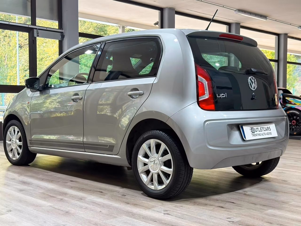 VOLKSWAGEN UP! 1.0 75cv 5p NEOPATENTATI 89.000km