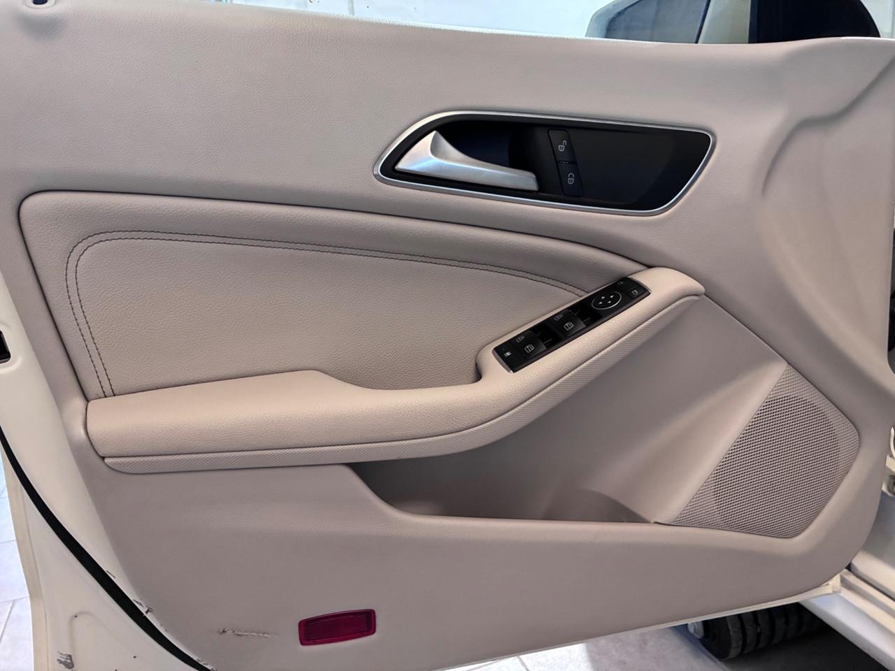 Mercedes-benz CLA 180 d Business