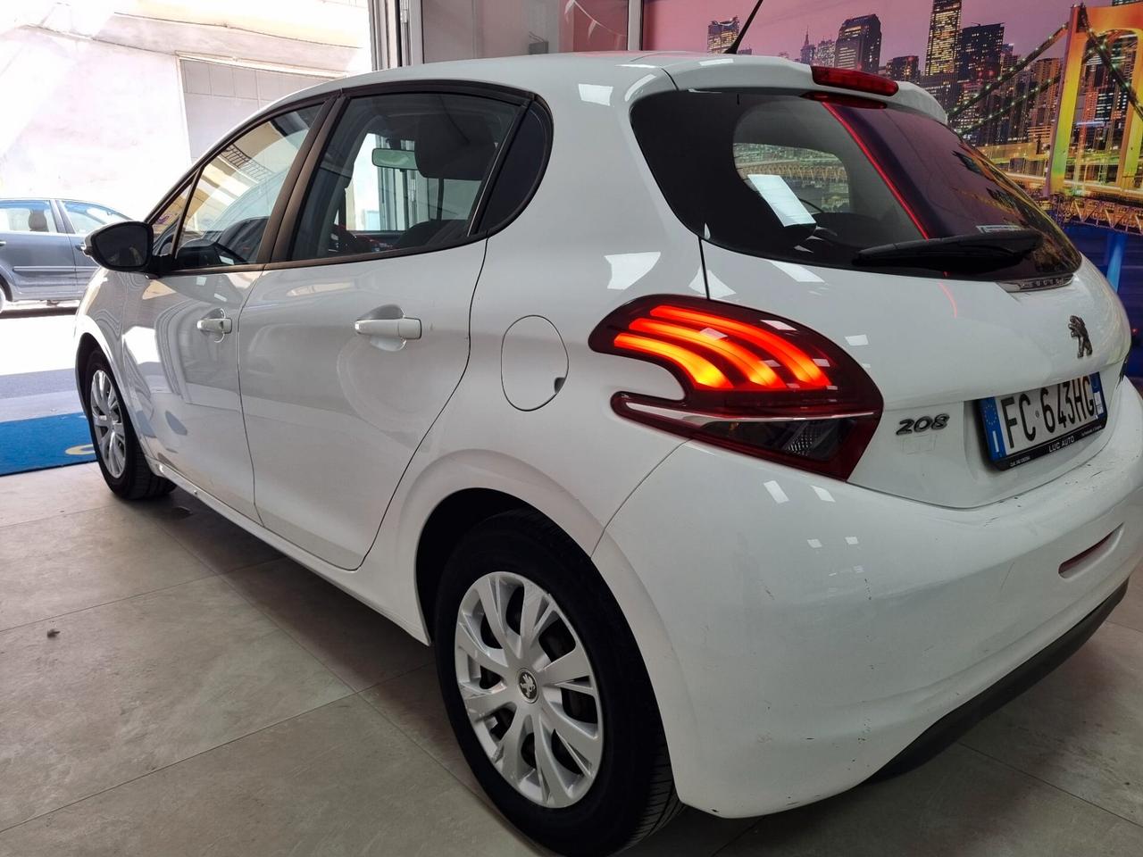 Peugeot 208 BlueHDi 75 S&S 5 porte Active