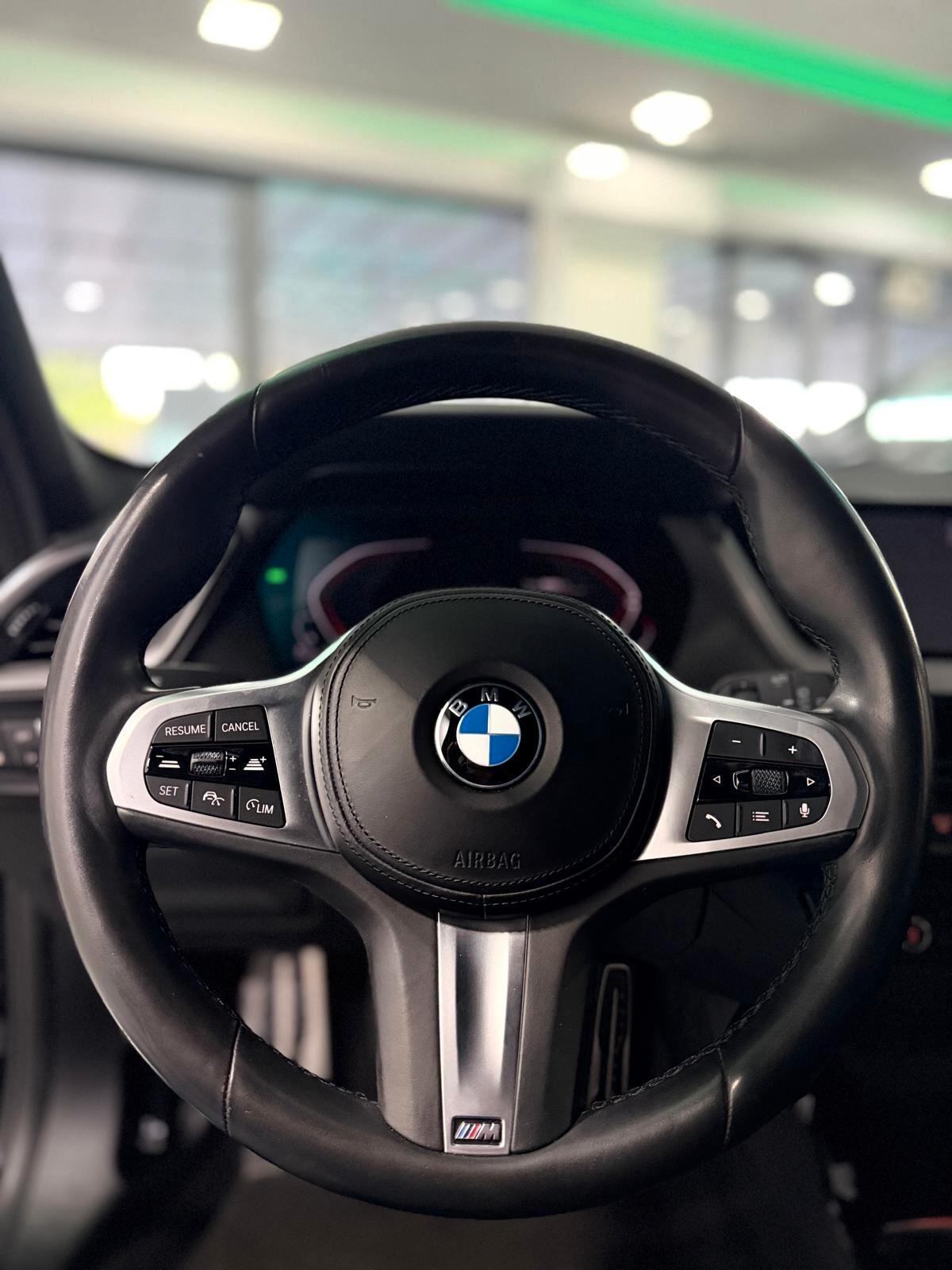 Bmw 118 118d 5p. Msport