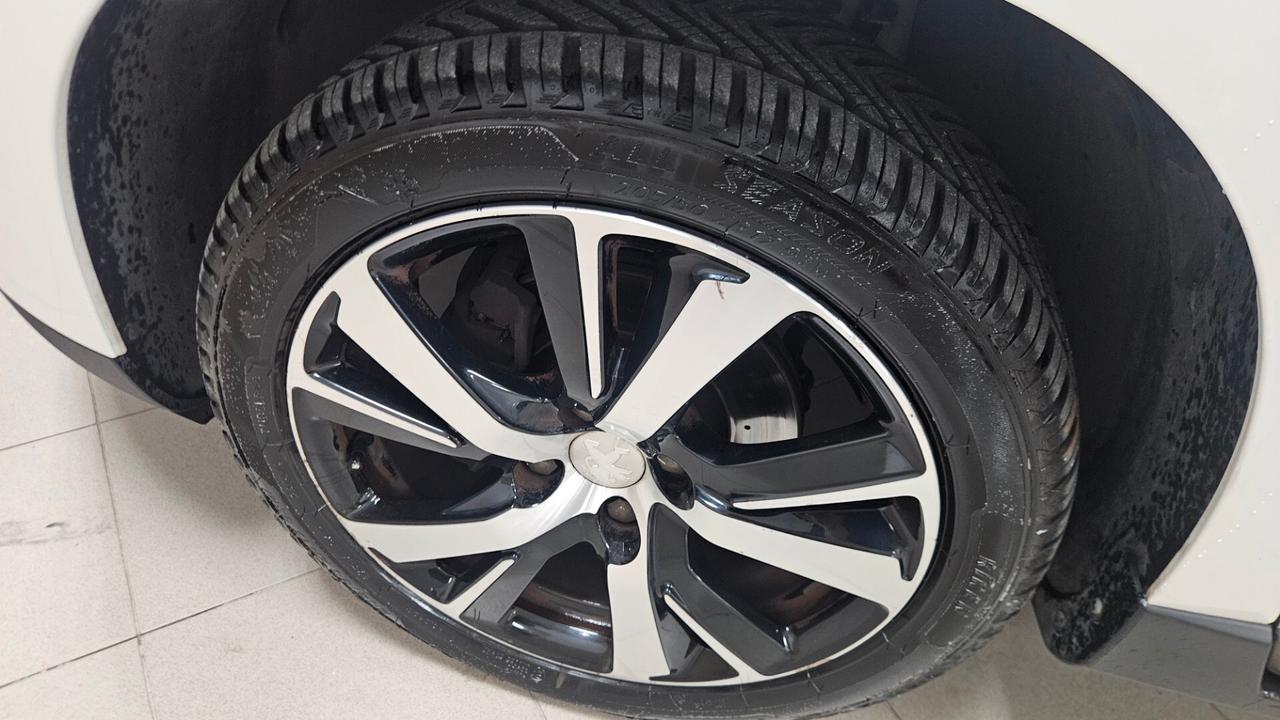 Peugeot 2008 BlueHDi 120 S&S Allure