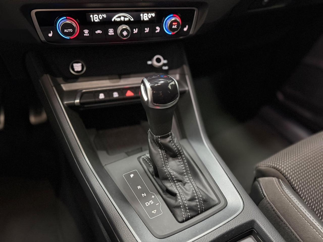 Audi Q3 SUV 35 TDI S tronic S-line