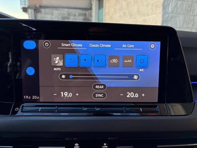 VOLKSWAGEN Golf 2.0 TDI DSG SCR Life COCKPIT-LUCI AMBIENTE