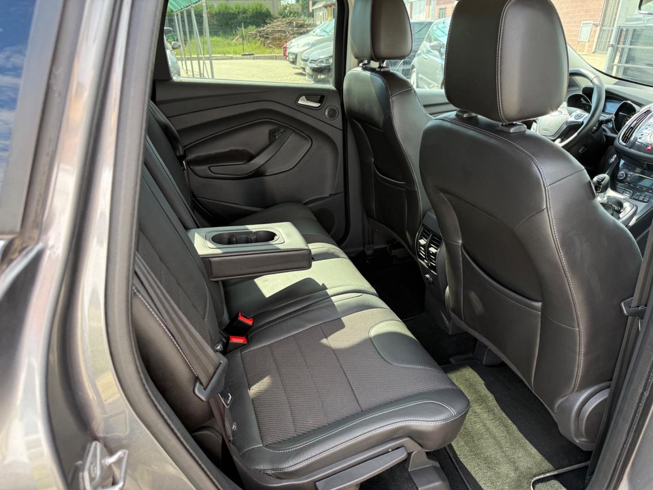 Ford Kuga 2.0 TDCI 140 CV 4WD Titanium