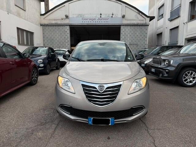 Lancia Ypsilon 1.2 GPL Ecochic Silver NEOPATENTATI