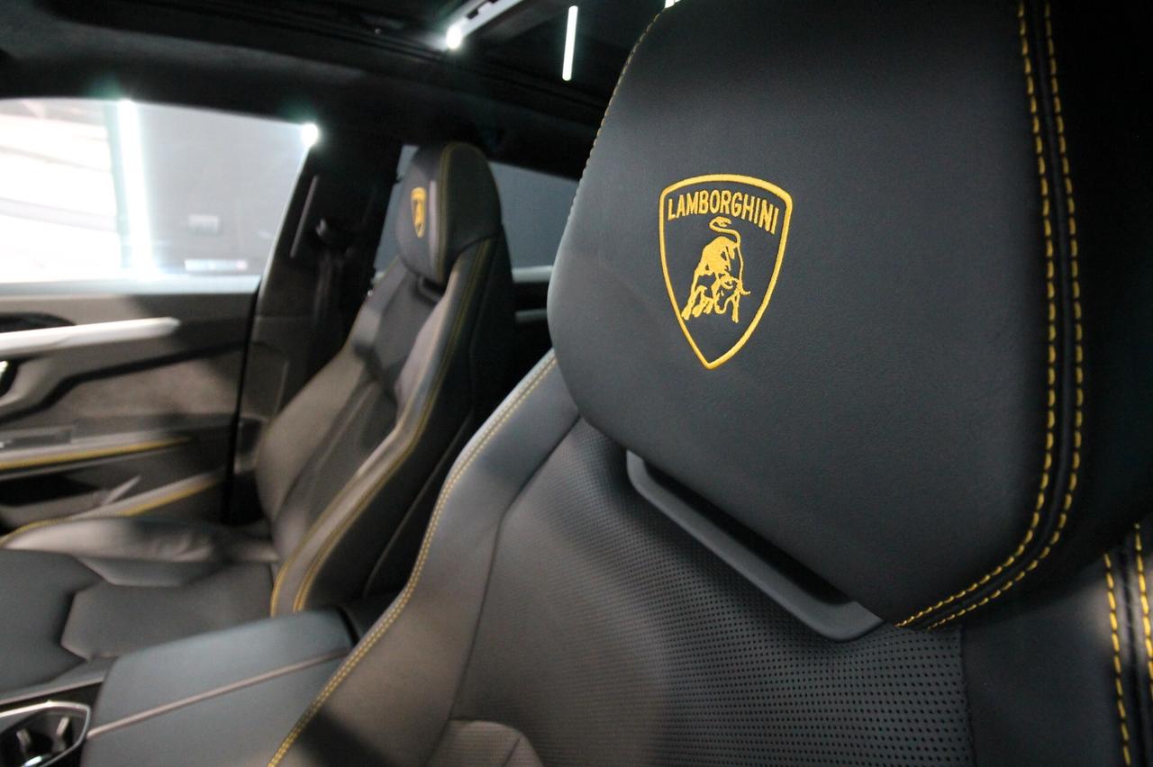 LAMBORGHINI URUS 4.0 650 CV