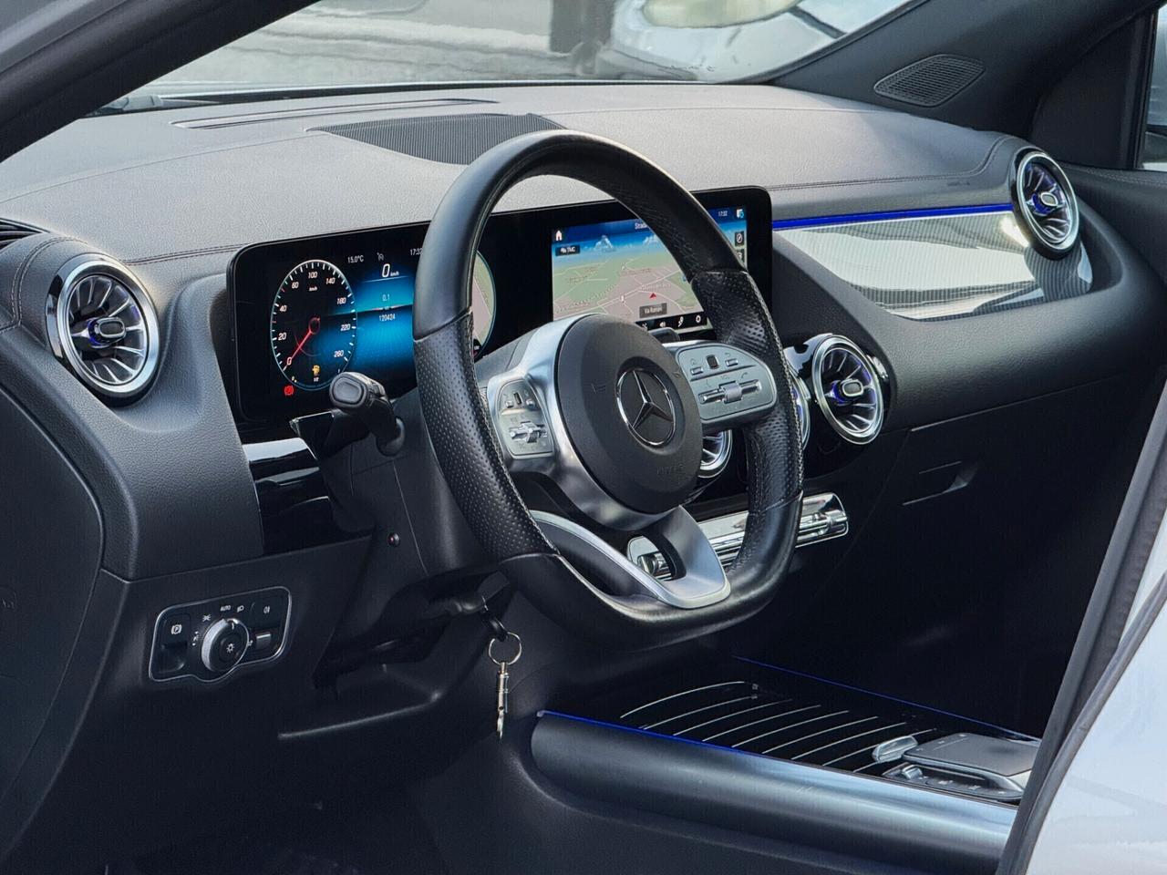 Mercedes-Benz GLA 200 d Premium Plus AMG TETTO