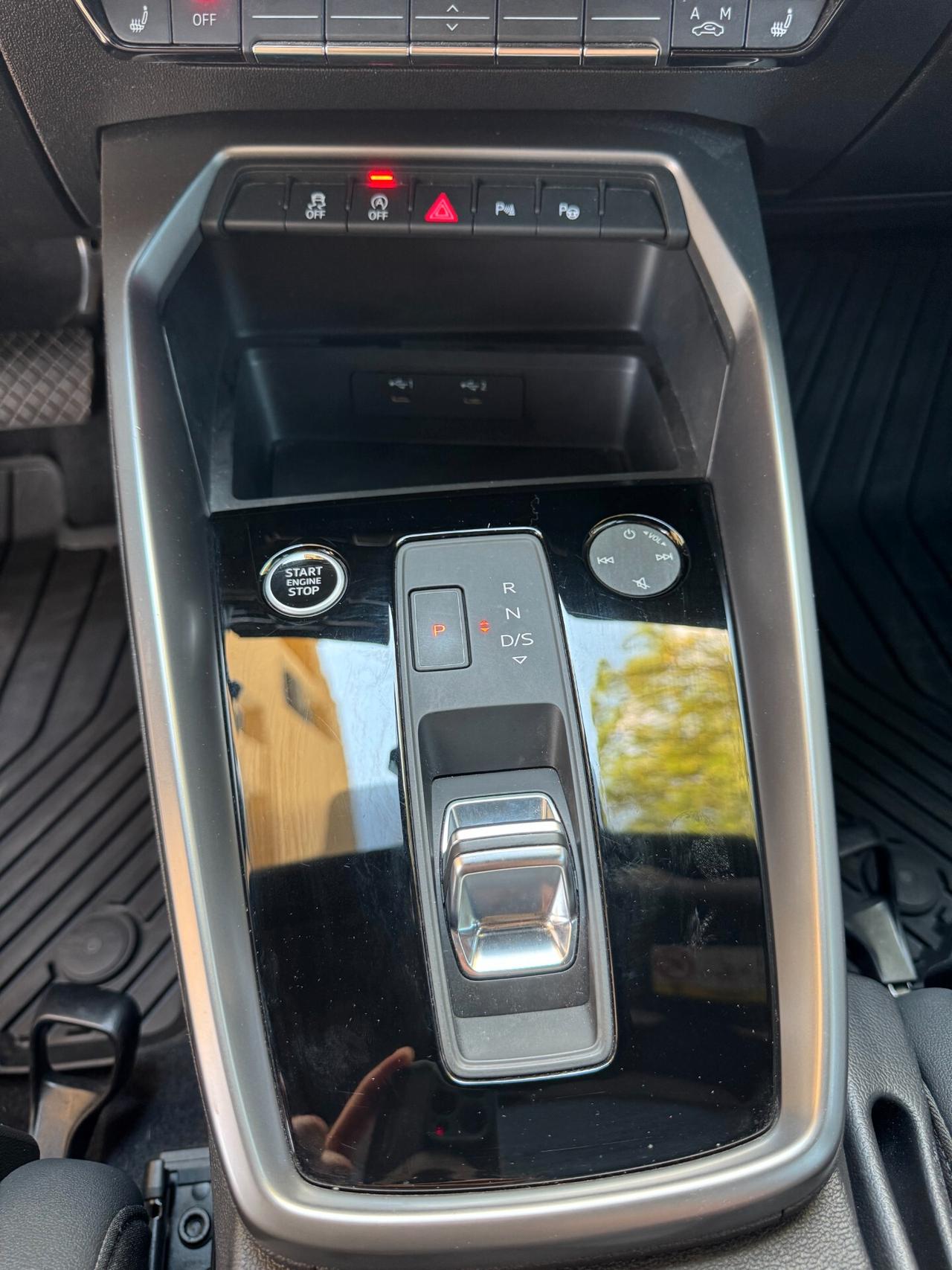 Audi A3 Sedan 35 TDI S tronic line edition