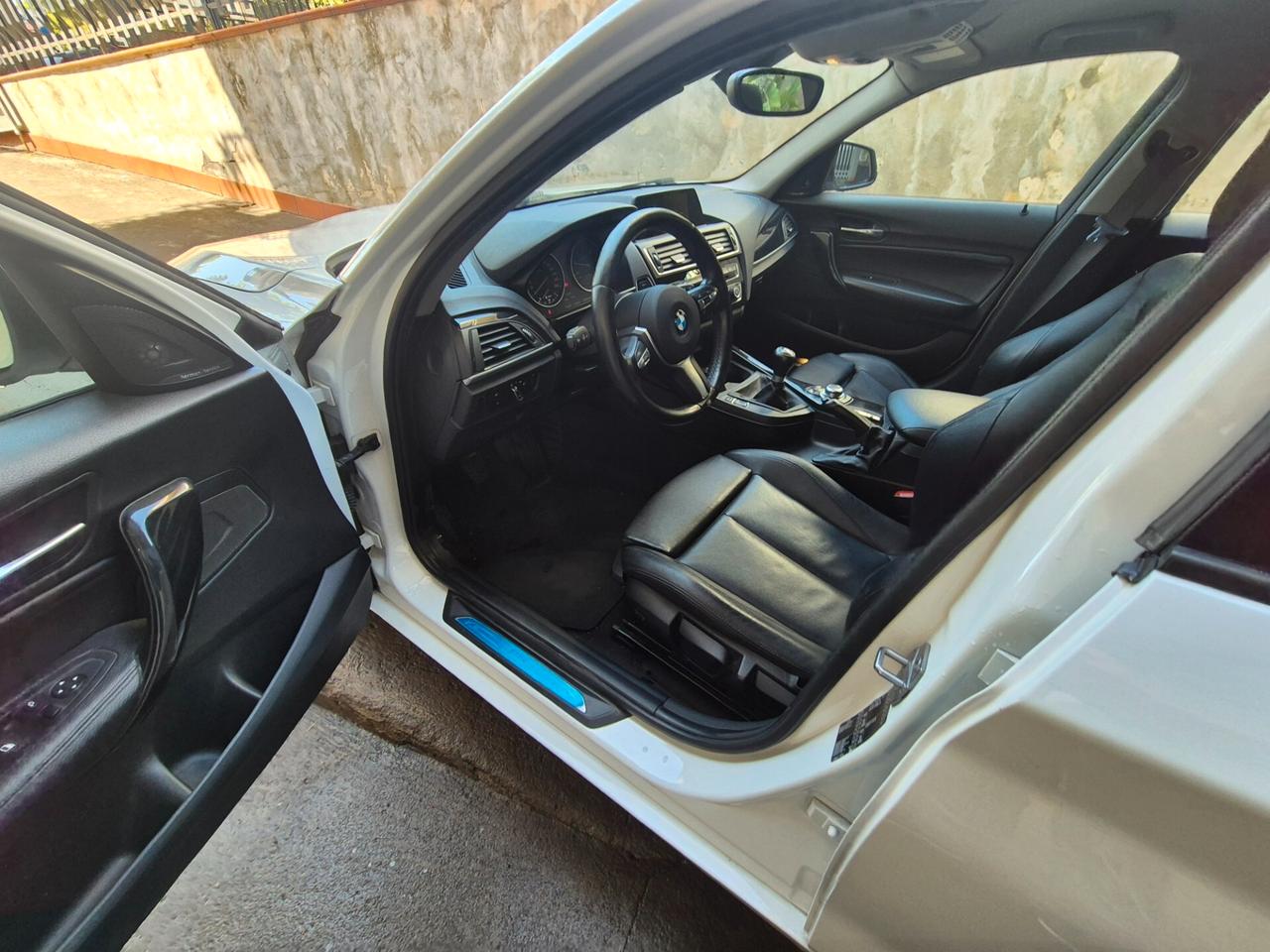 Bmw 120 120d 5p. Urban