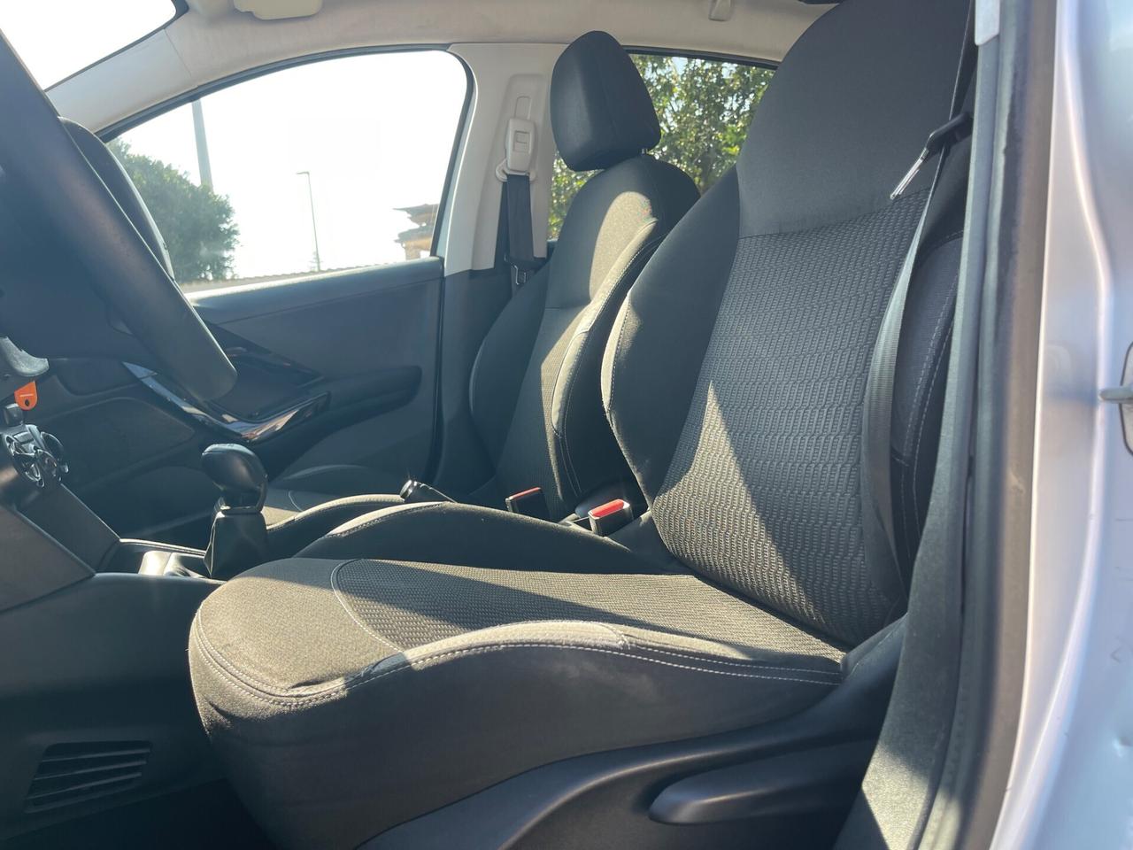 Peugeot 208 GPL “MOTORE SOSTITUITO 100.000KM”