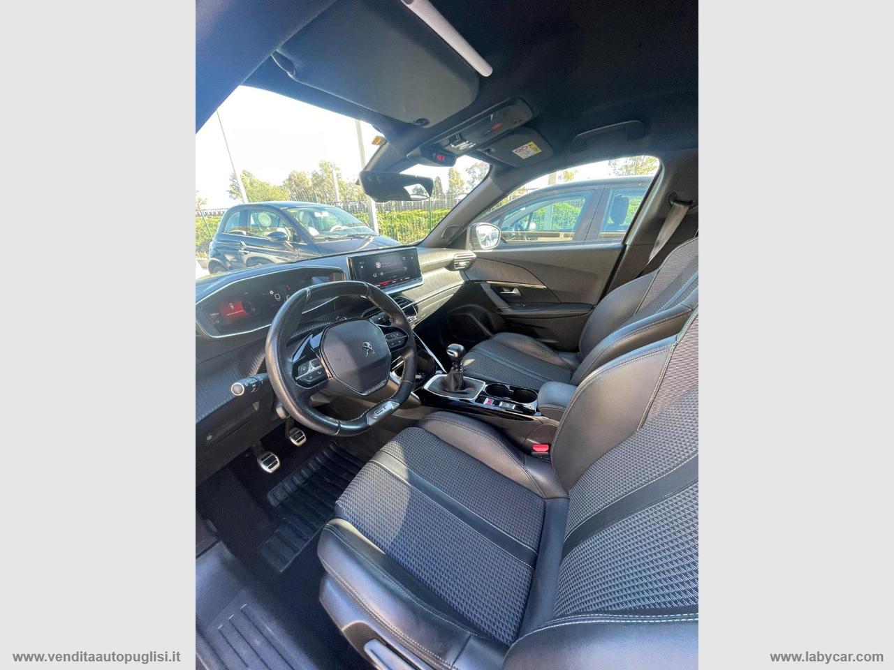 PEUGEOT 2008 PureTech 130 S&S Allure