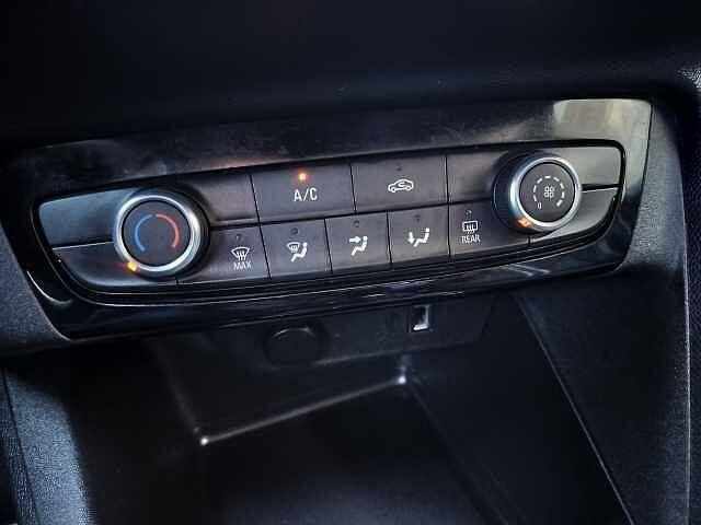 Opel Corsa 1.2 Design & Tech