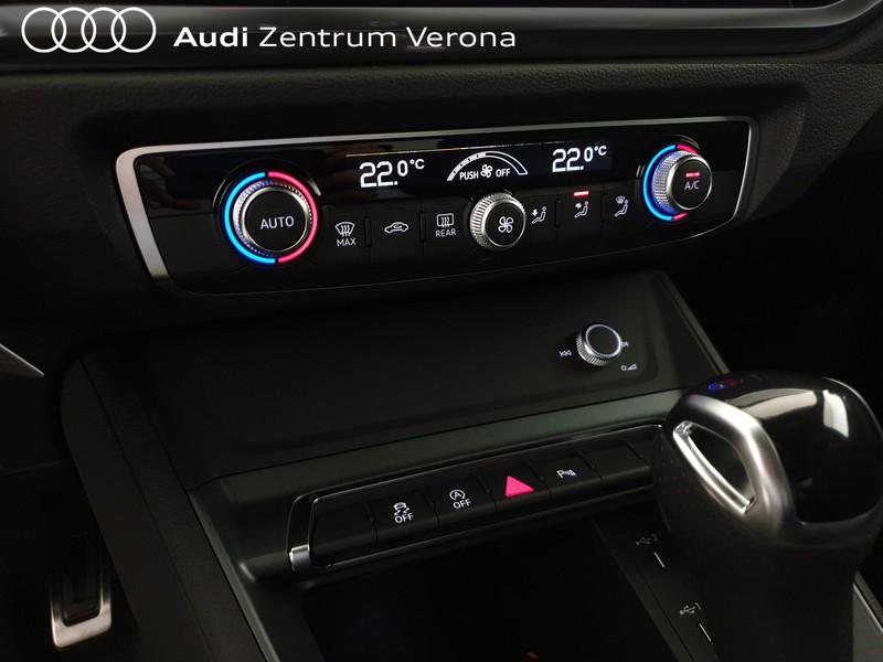 40TDI 193CV quattro S tronic Identity Black