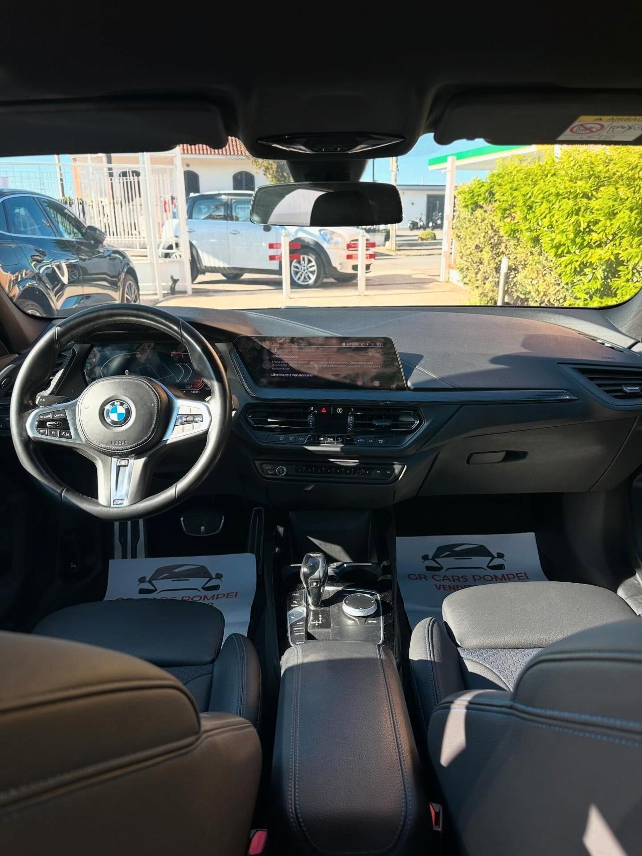 Bmw 116 116d 5p. Msport