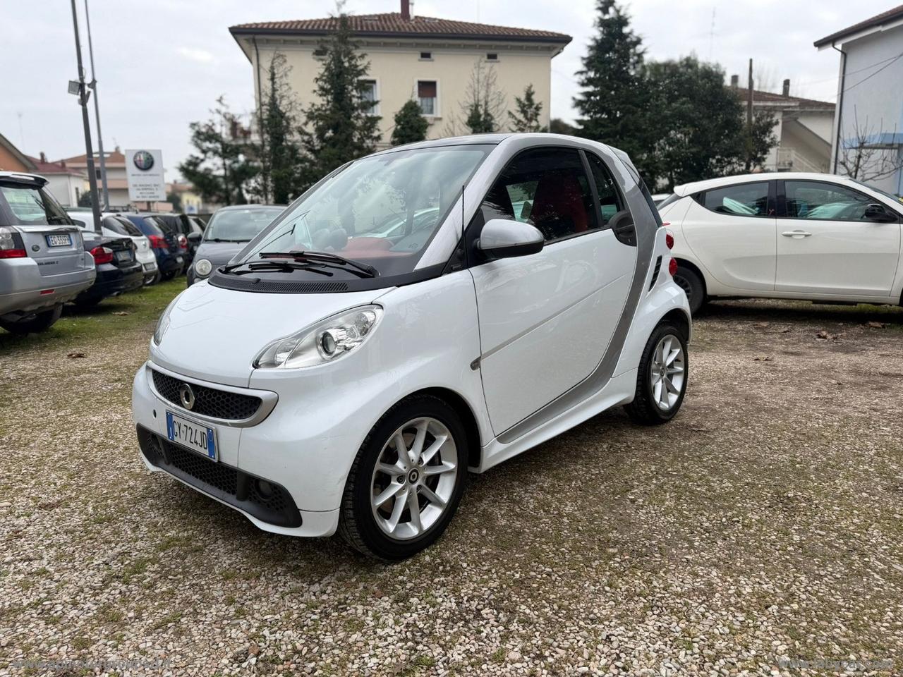 SMART fortwo 1000 52 kW MHD coupé passion