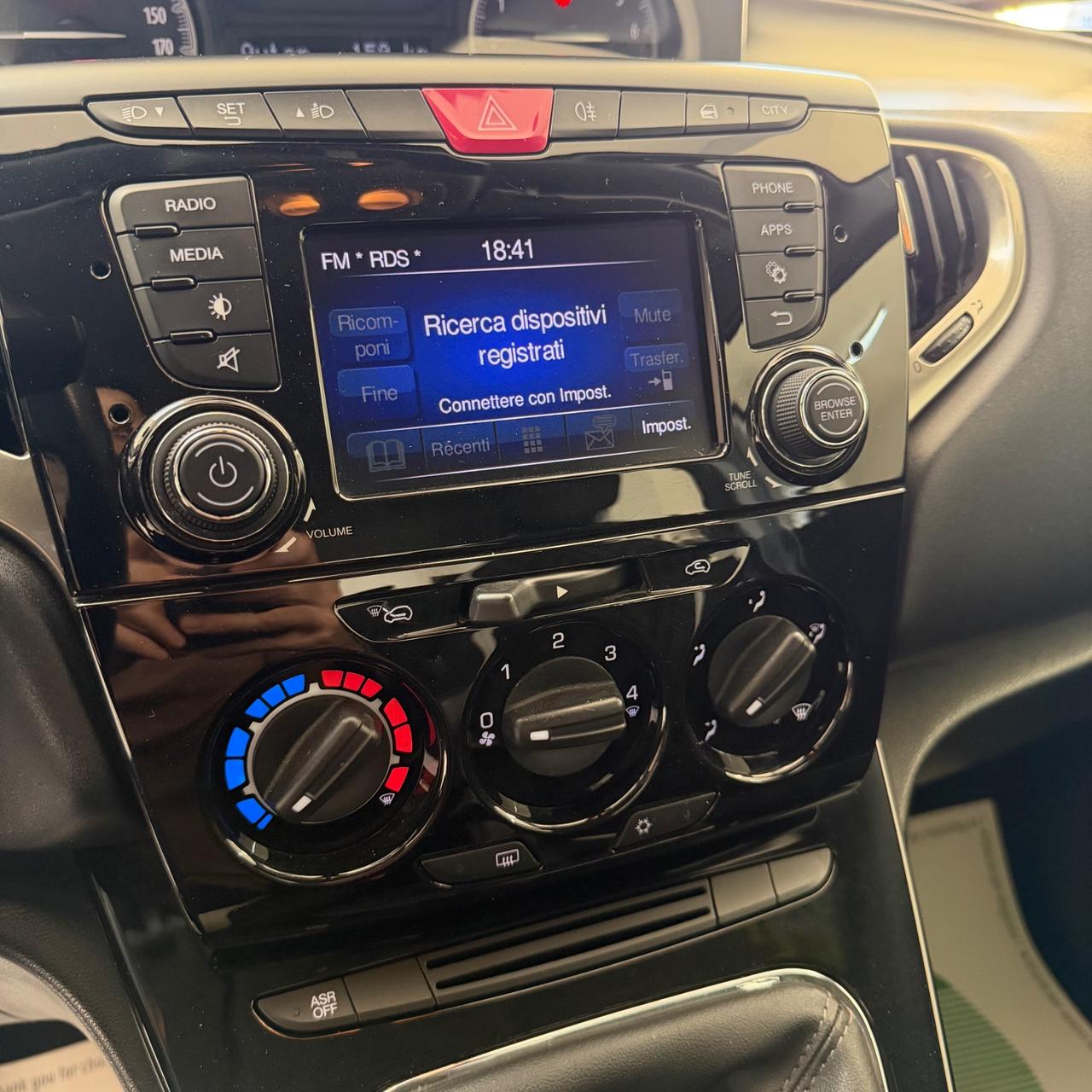 Lancia Ypsilon 1.2 69 CV 5 porte Gold