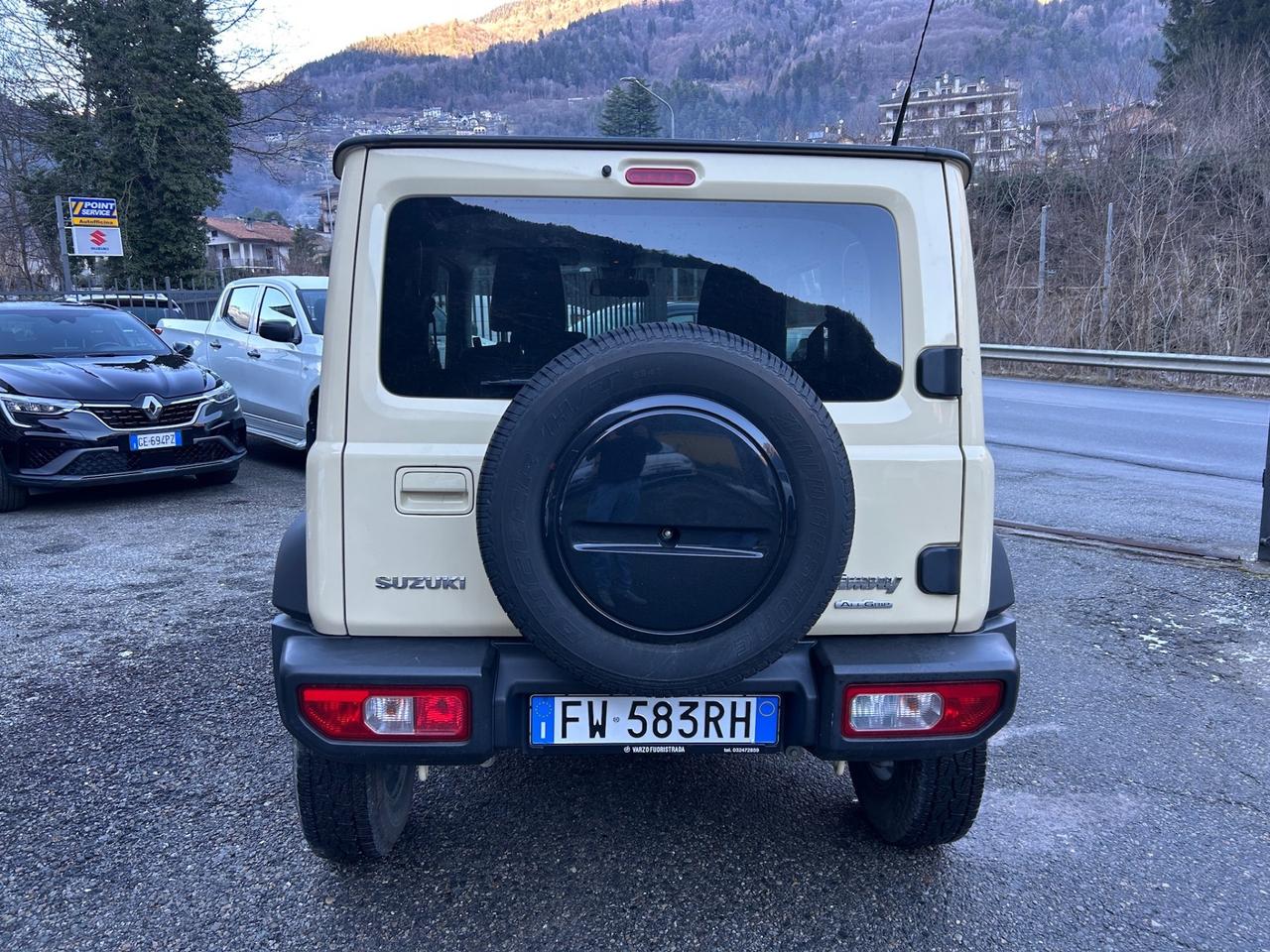 Suzuki Jimny 1.5 5MT Top (4 POSTI)