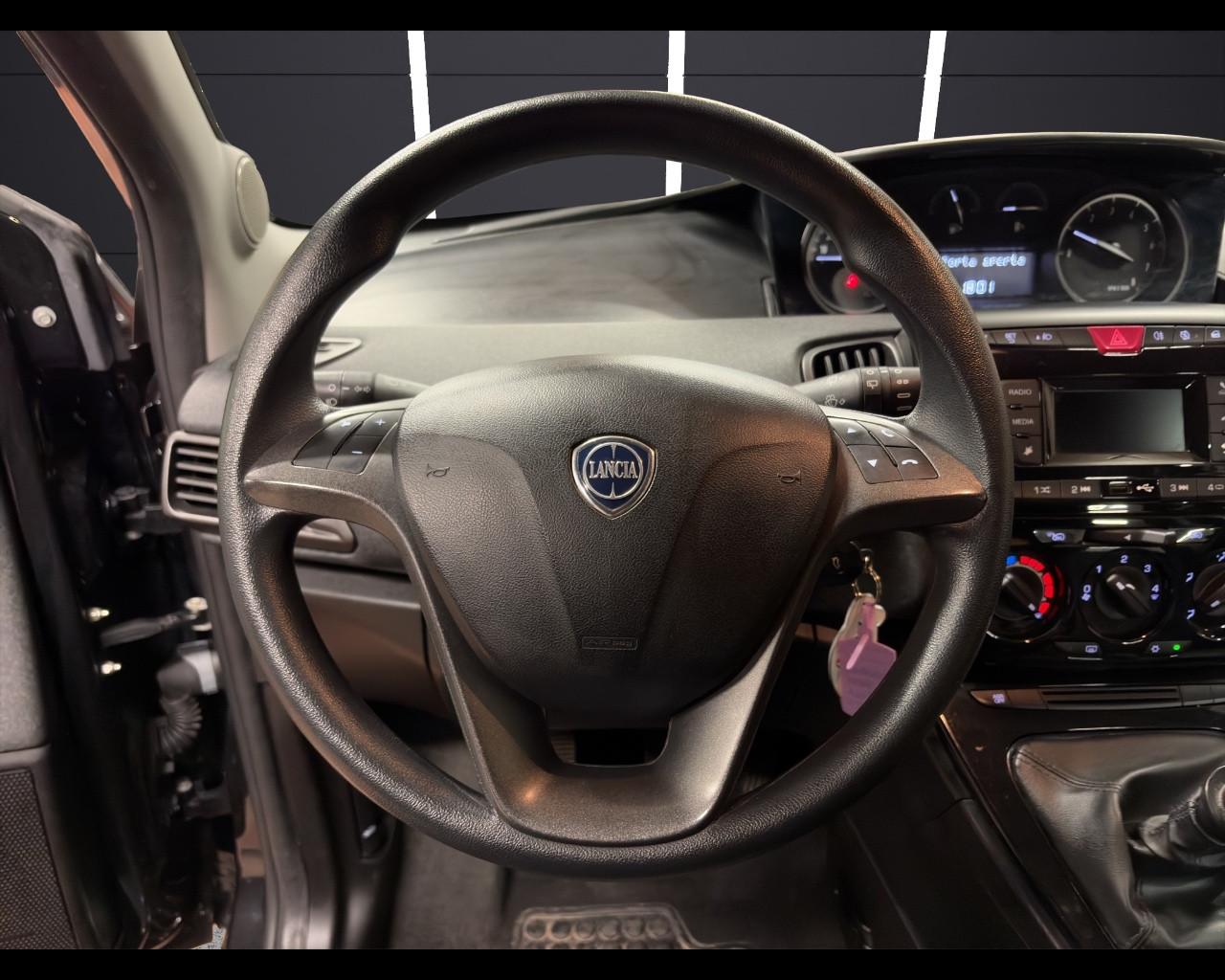 LANCIA Ypsilon 1.0 FireFly 5 porte S&S Hybrid Silver