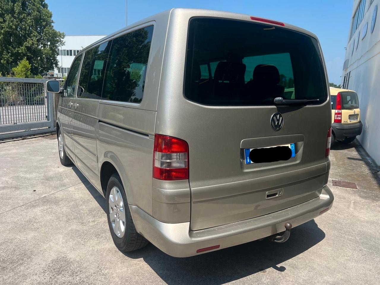 Volkswagen T5 MULTIVAN T5 CARROZZERIA NUOVA E MOTORE