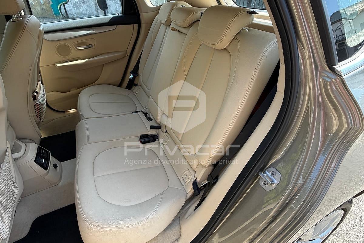 BMW 218i Active Tourer Advantage
