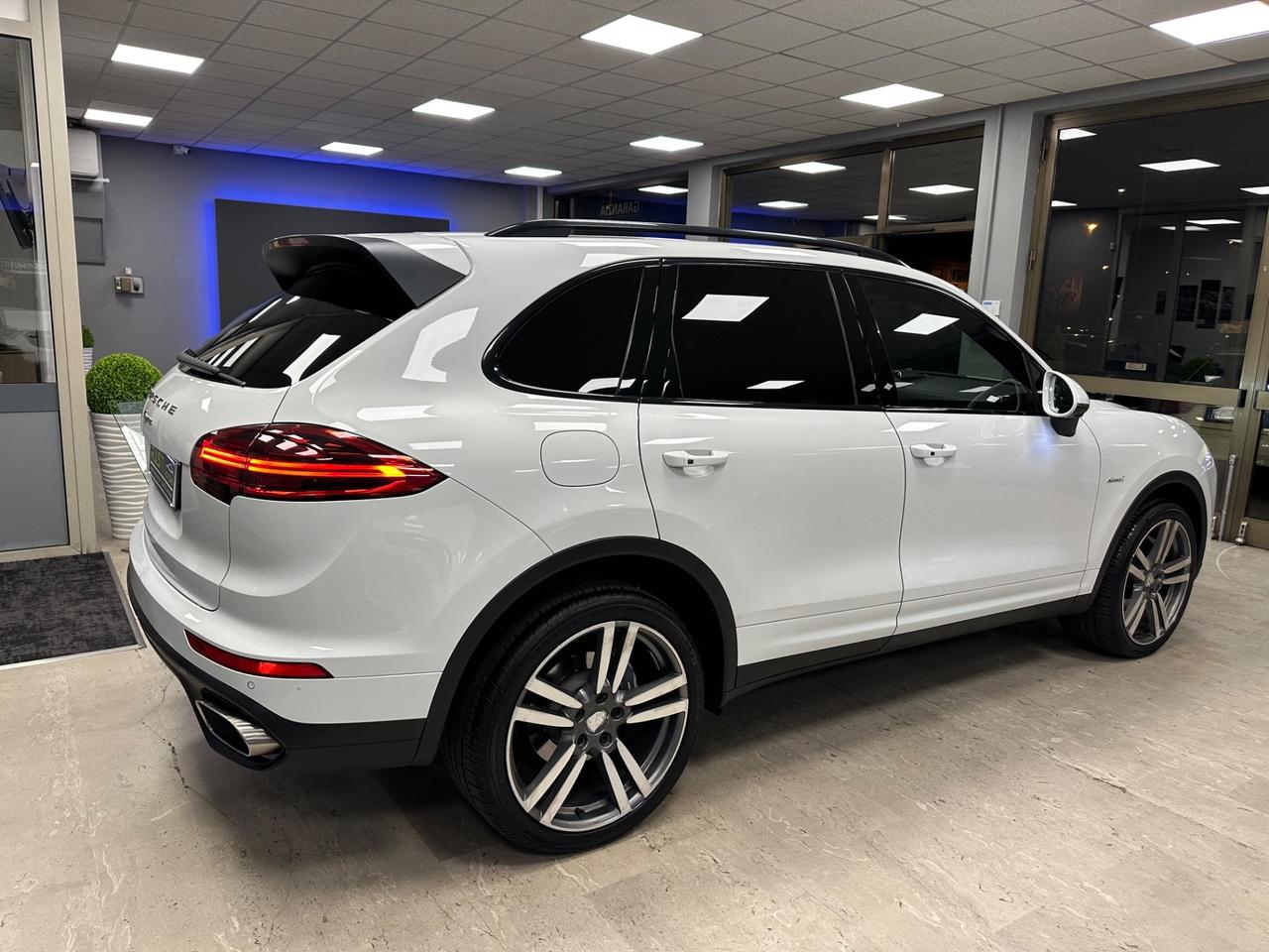 Porsche Cayenne 3.0 Diesel 12/2016 euro 6 239 cv