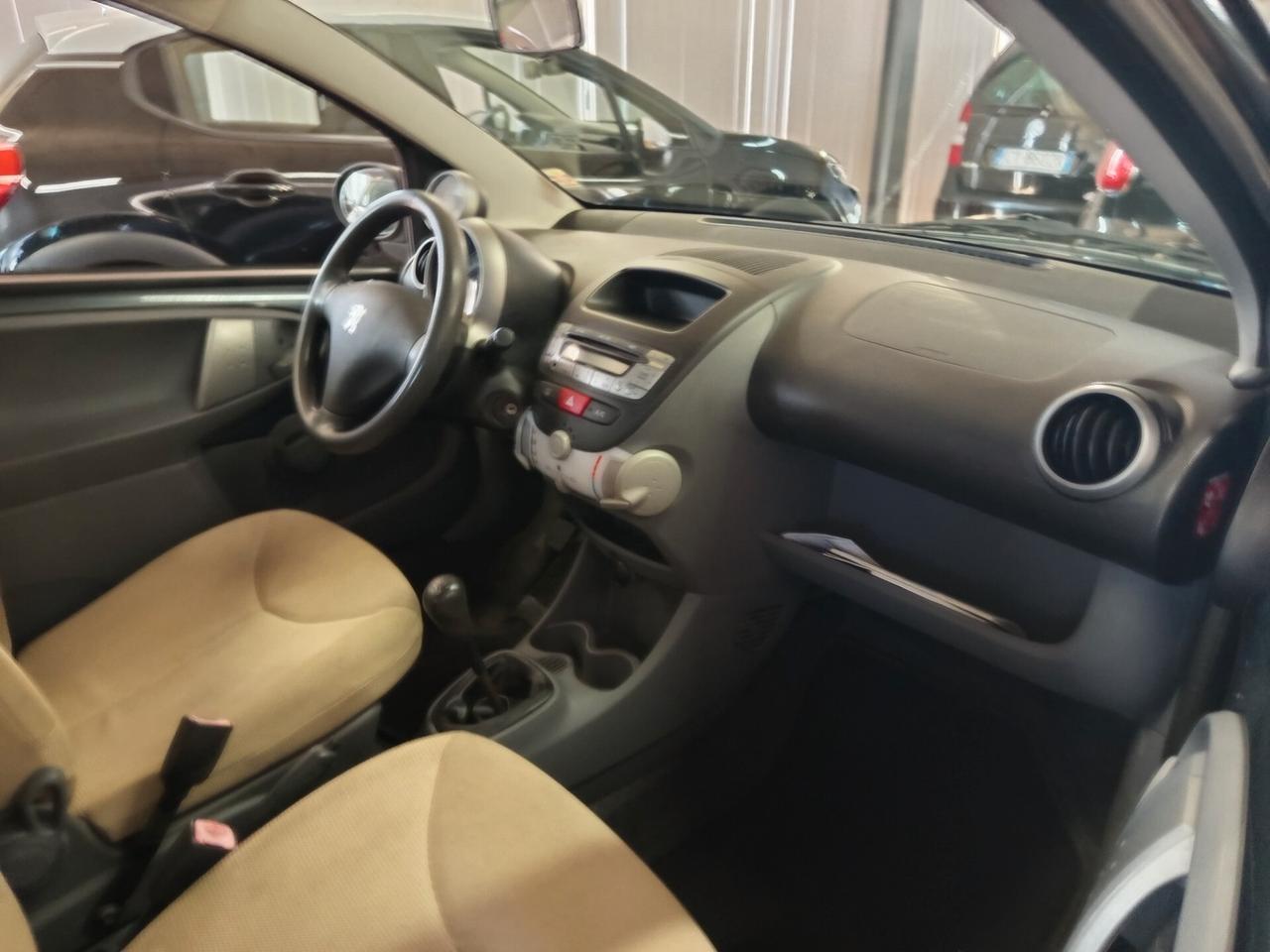 Peugeot 107 1.0 68CV 3p. Sweet Years ok neopatentati