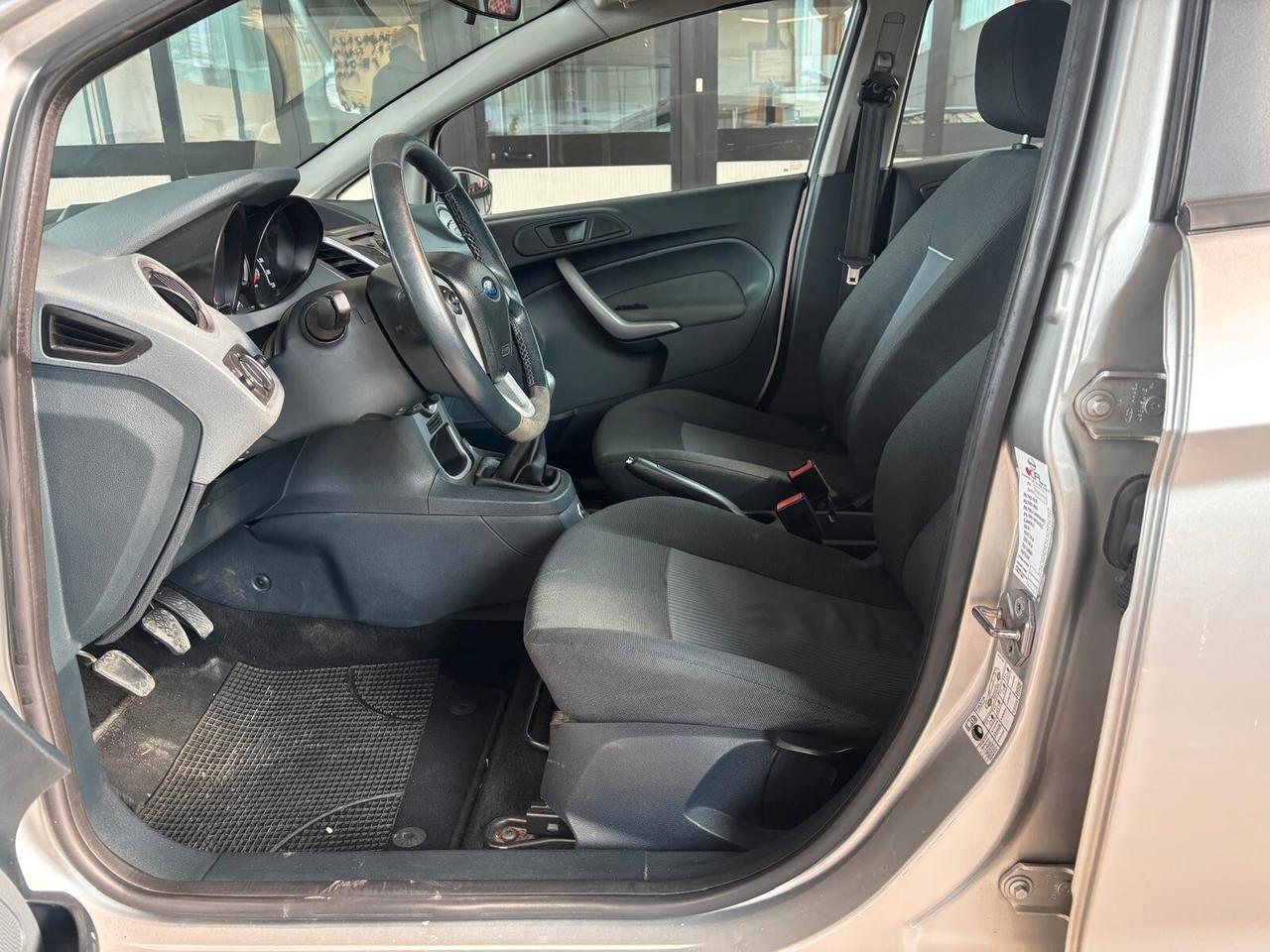 Ford Fiesta 1.4 5 porte Bz.- GPL Titanium