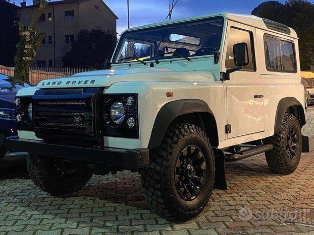 LAND ROVER Defender 90 2.2 TD4 4posti