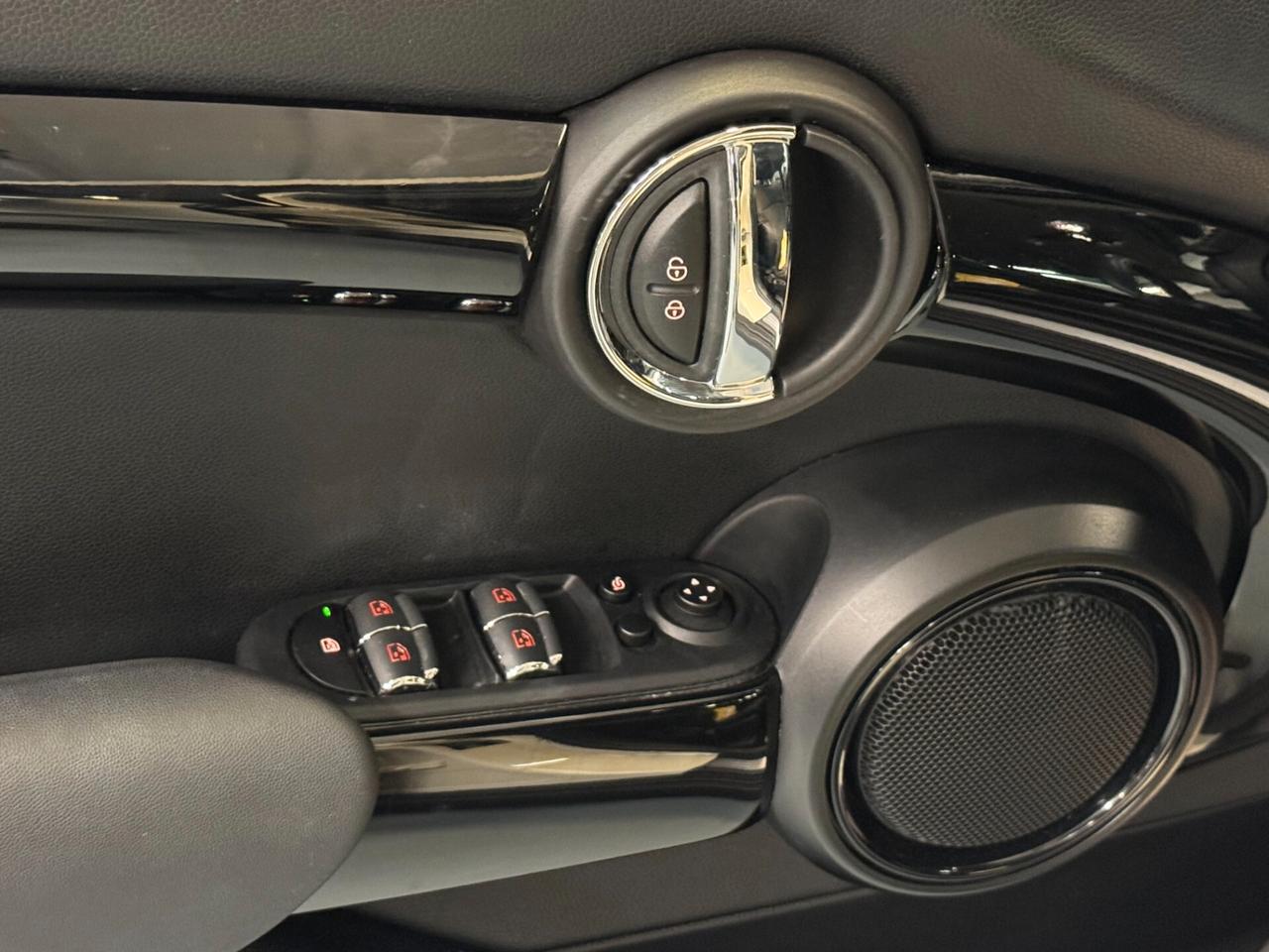 MINI One 5p 1.5 YOURS 102cv NEOPATENTATI - PELLE/STOFFA