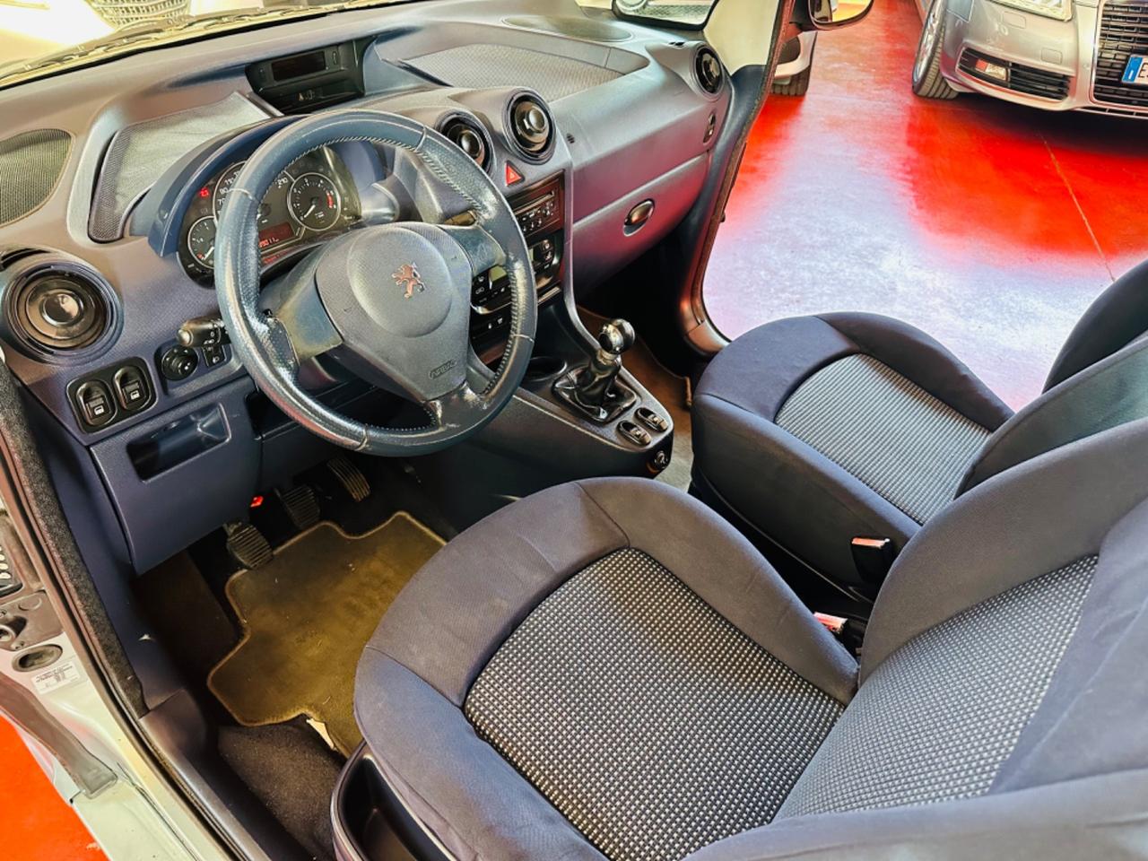 Peugeot 1007 1.4 HDi Sporty