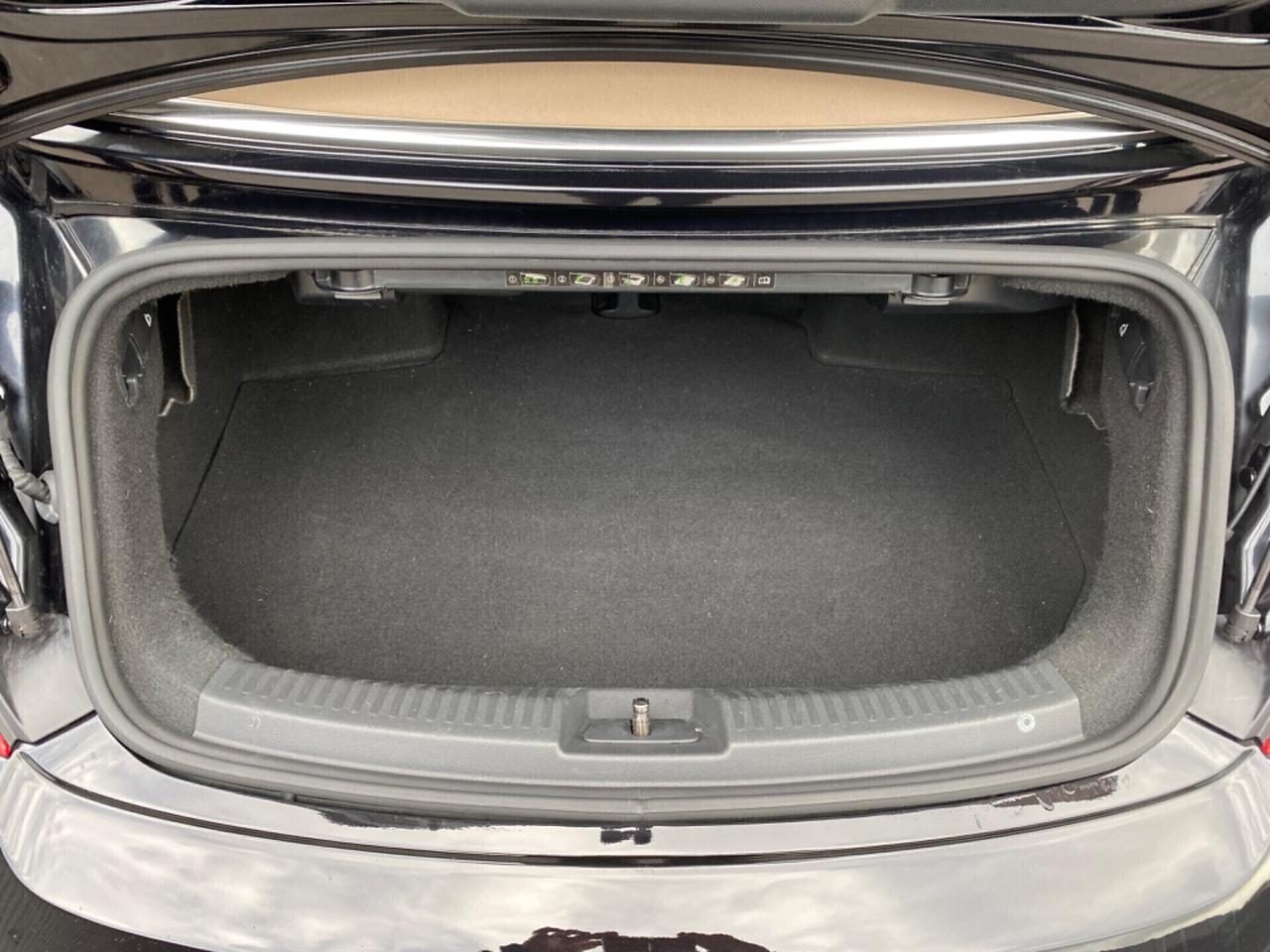 Volkswagen Maggiolino CABRIO 2.0 TDI 110cv Sport