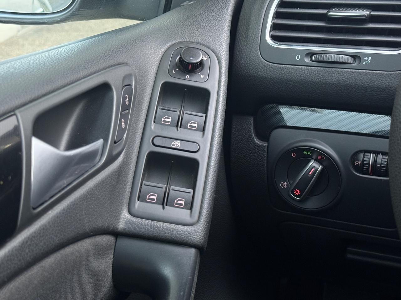 Volkswagen Golf 1.6 5p. Comfortline 2009