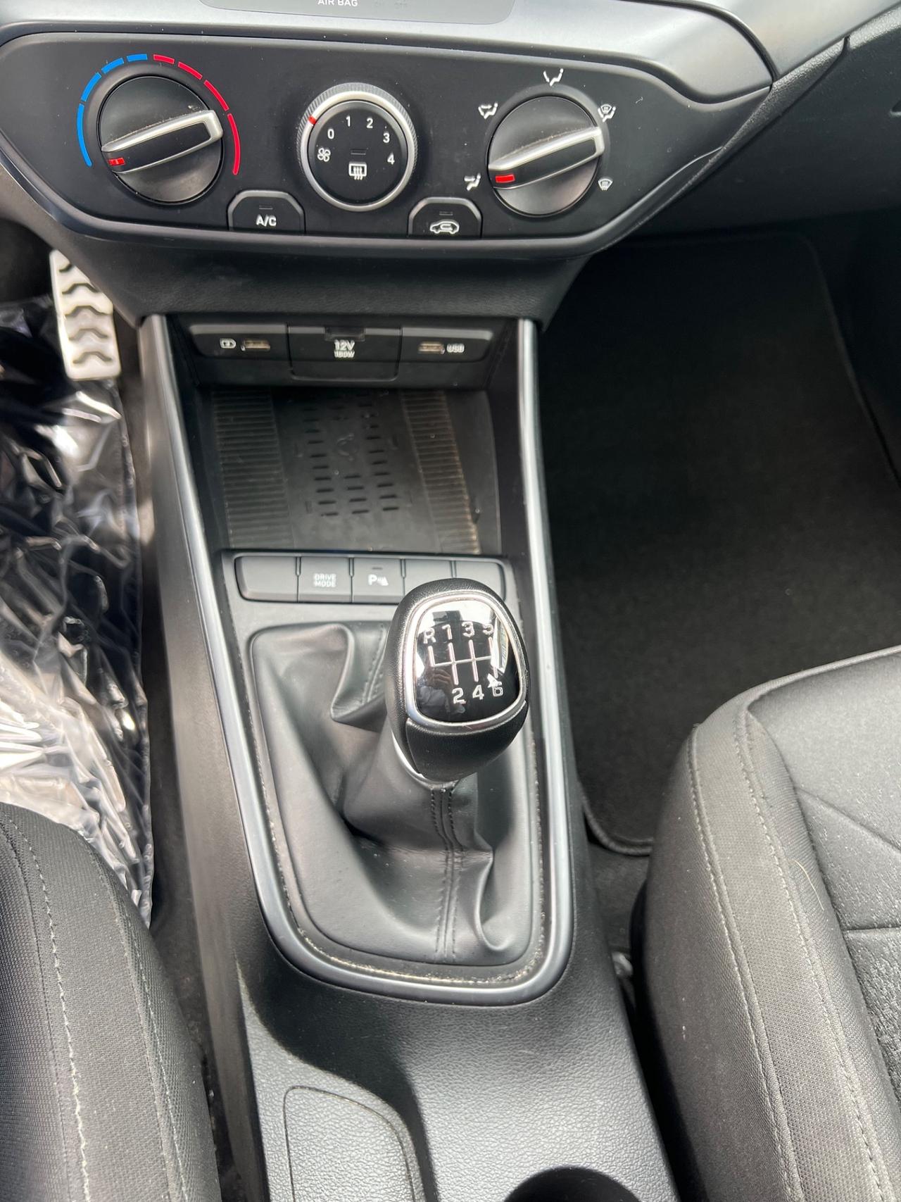 Hyundai BAYON 1.0 T-GDI 100cv 2021