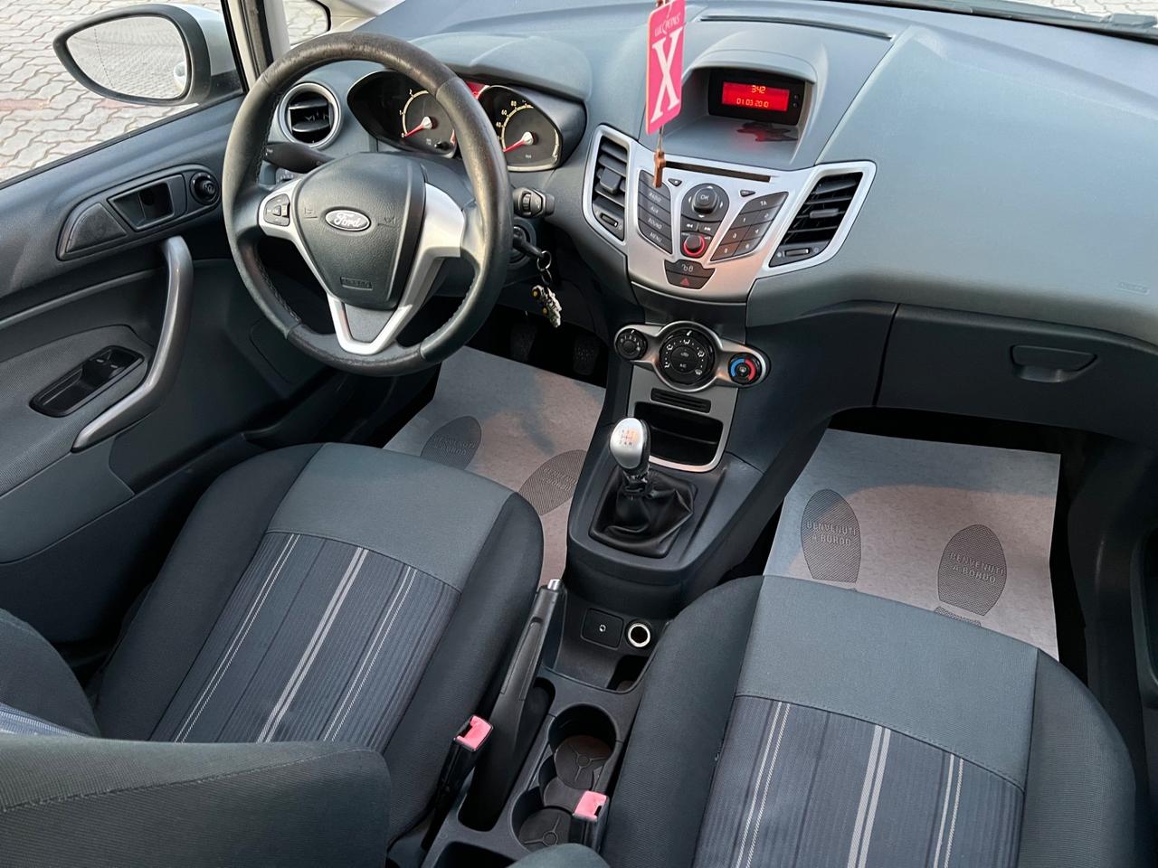 Ford Fiesta 1.4 TDCi 68CV 5 porte Titanium