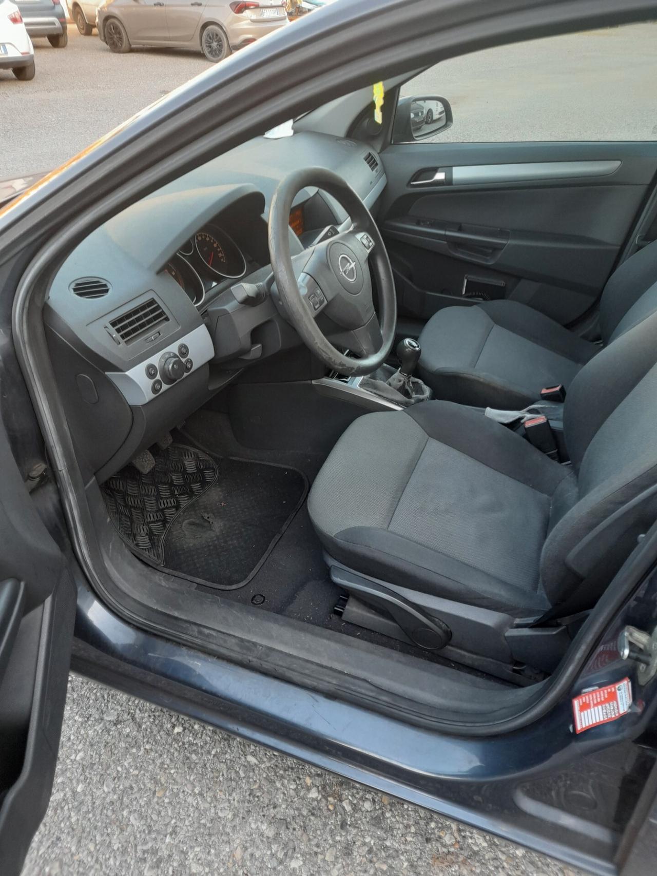 Opel Astra 1.7 CDTI 101CV 5 porte Enjoy