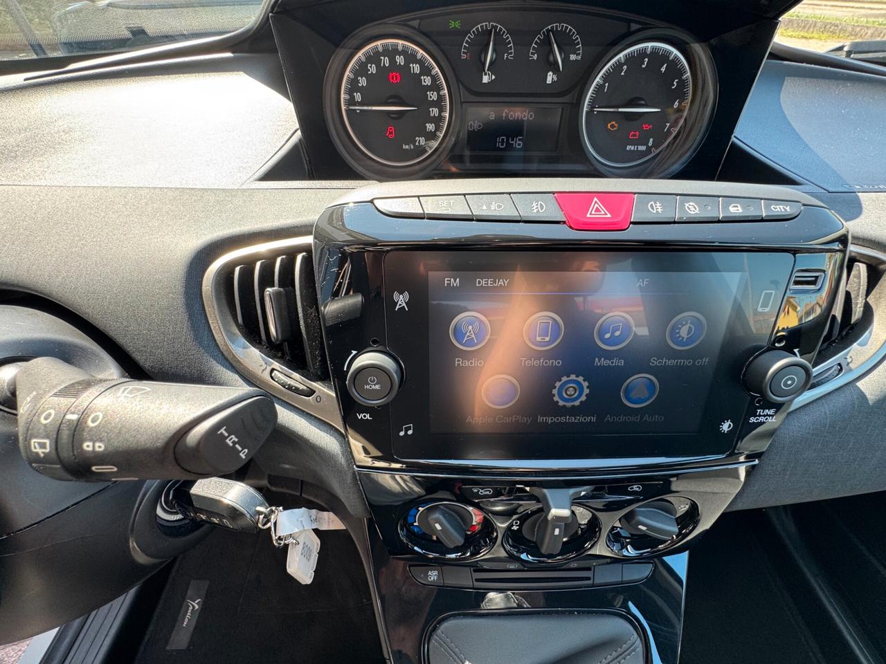Lancia Ypsilon 1.0 FireFly 5 porte S&S Hybrid Gold