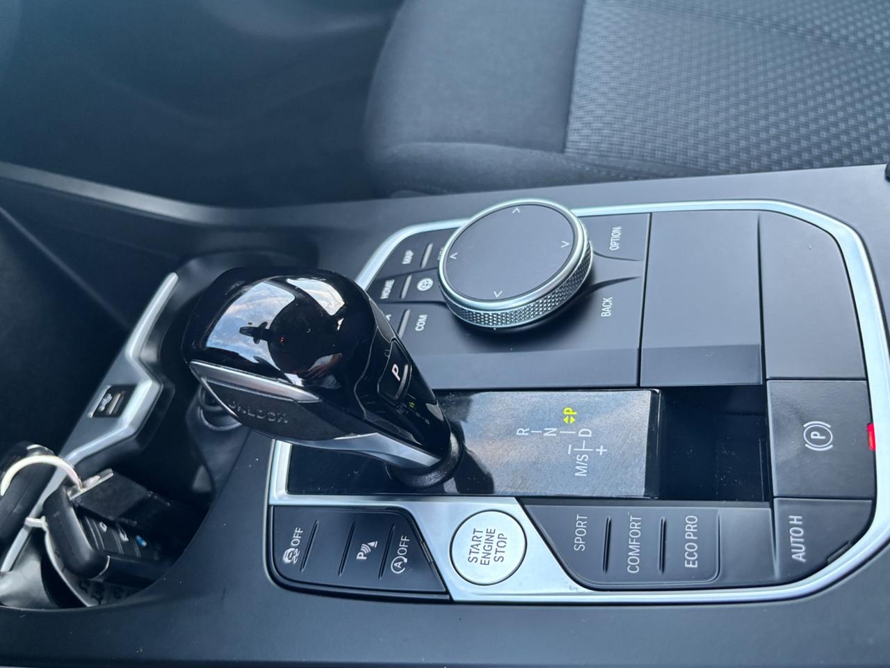 Bmw 118 118 d 5p. Business Advantage