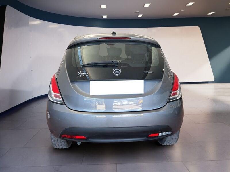 Lancia Ypsilon III 2021 1.0 hybrid Silver s&s 70cv