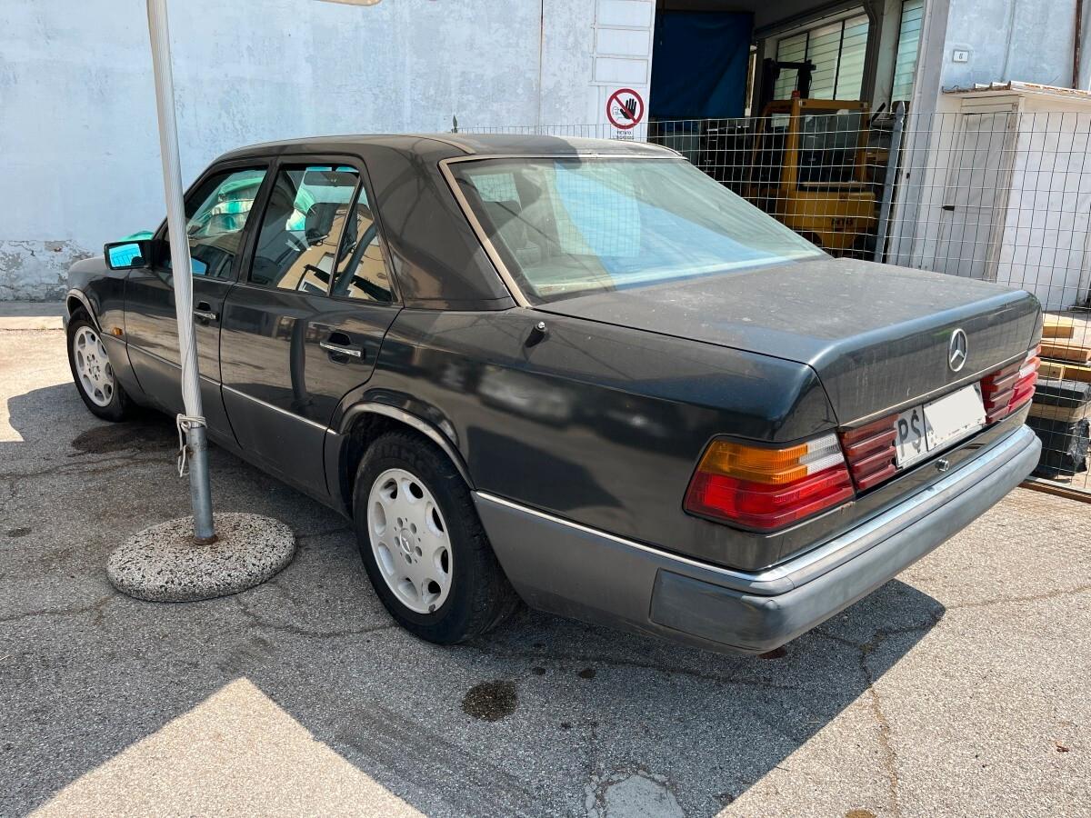 Mercedes-benz 230 E ASI