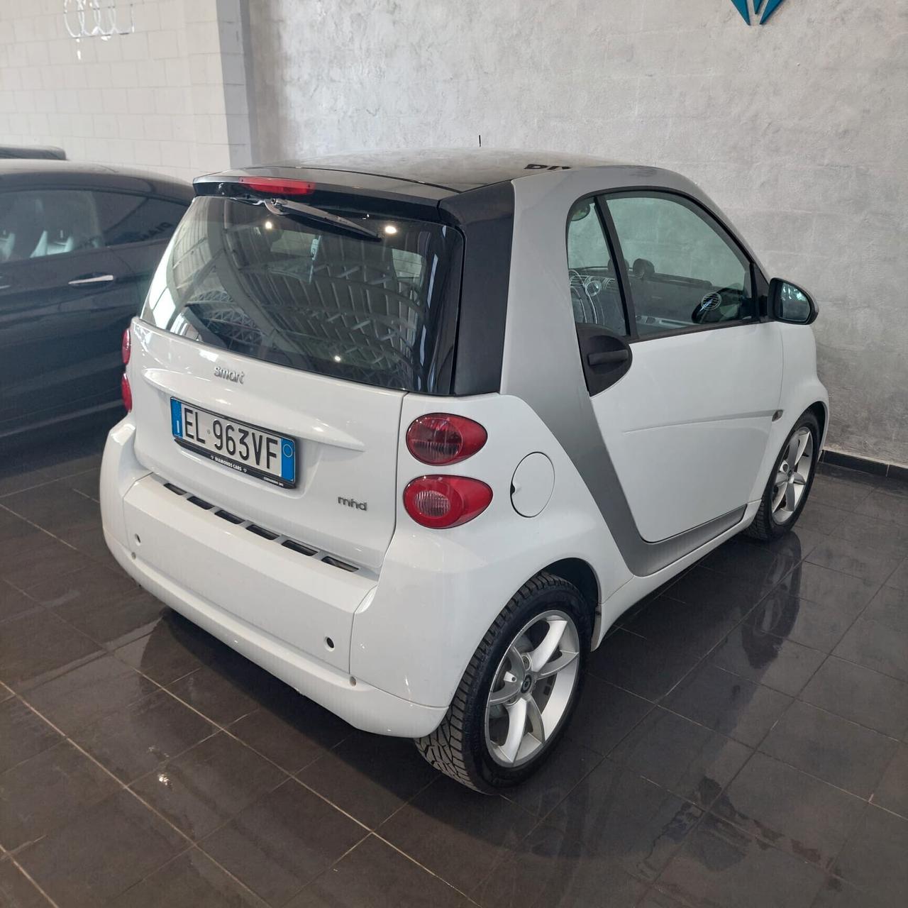 Smart ForTwo 1000 52 kW coupé pure