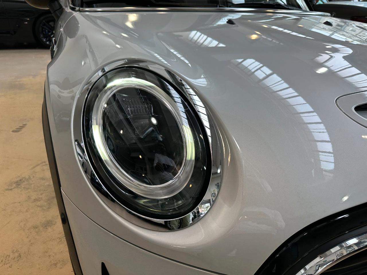 Mini 3 Porte Cooper SE Classic Full Electric-LED-17"-Keyless-ACC-Navi-Camera