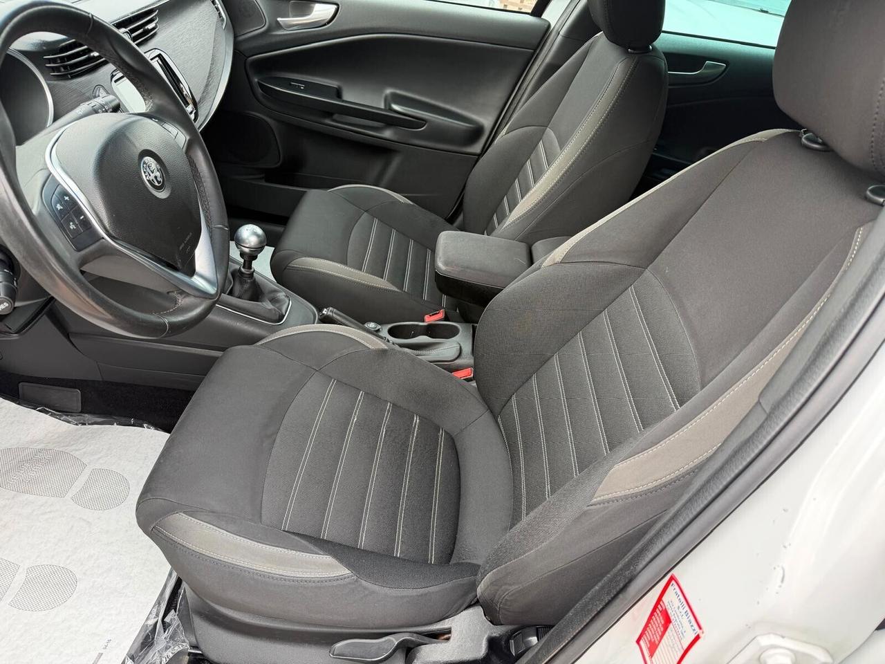 Alfa Romeo Giulietta 1.6 M.JET 120 cv. SUPER (Pack Sport)