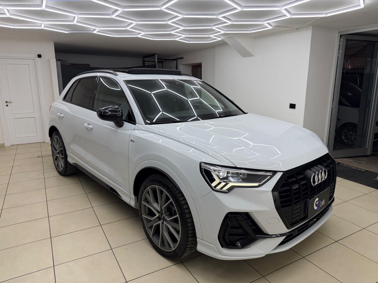 Audi Q3 40 TDI S LINE IPER FULL ITA UFF UNI PRO