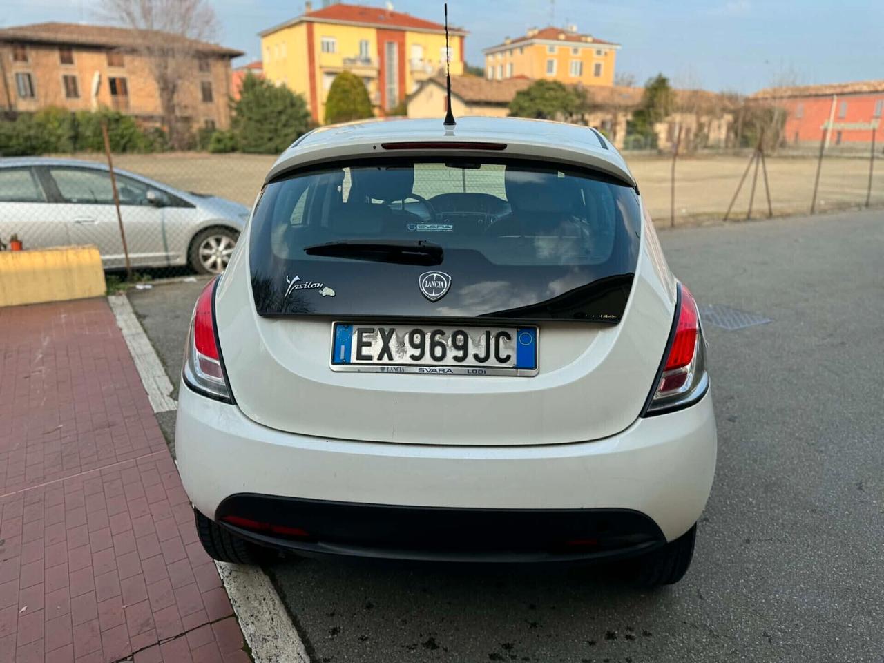 Lancia Ypsilon Anno 2014 0.9 Benz/Metano 84CV