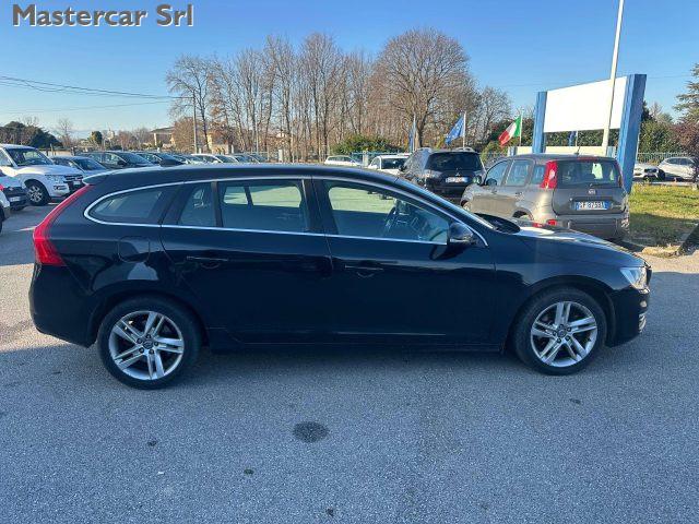 VOLVO V60 V60 I 2014 2.0 d3 Momentum tg. EW148YR