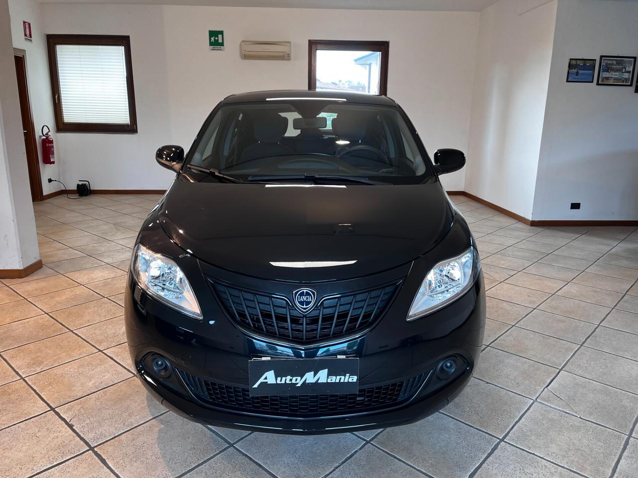 Lancia Ypsilon 1.0 FireFly 5 porte S&S Hybrid 2.000 KM